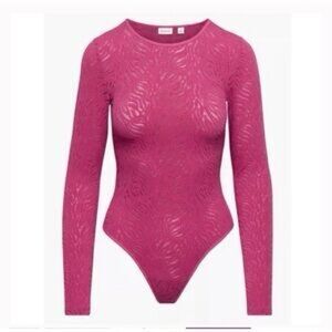 Aritzia Babaton Shapelace Bodysuit